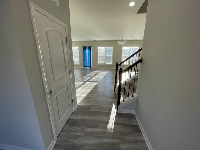 Photo - 118 Belden Trl