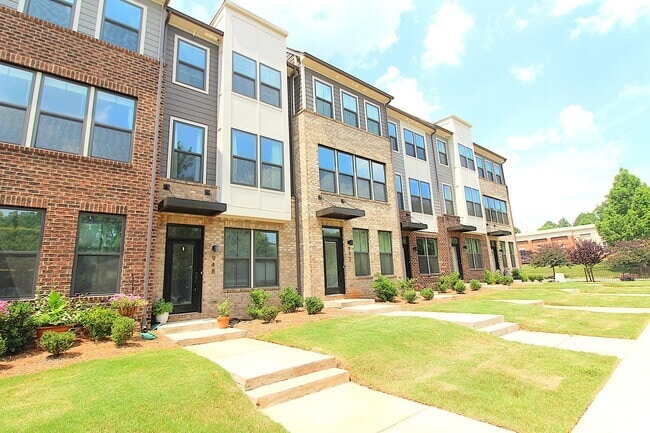 Building Photo - (Coming Soon) Modern City Living Near Upto... Rental