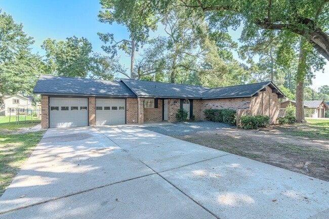 3402 Gary Ln
