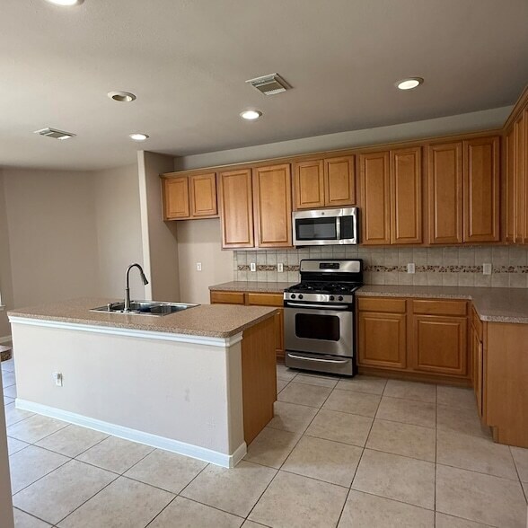 7107 Dove Hollow Ct