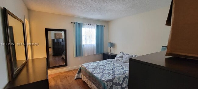 Photo - 415 NE 2nd St Unit 105