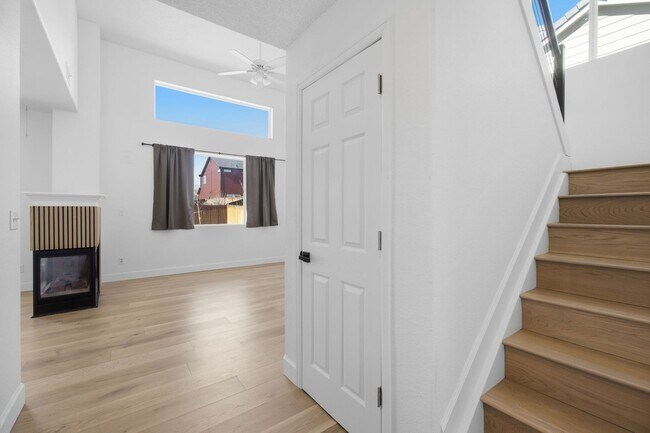 Photo - Beautiful Home in Highlands Ranch 3 bed 3 bath!