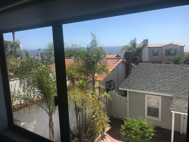 Photo - 3005 Crest Dr Unidad B