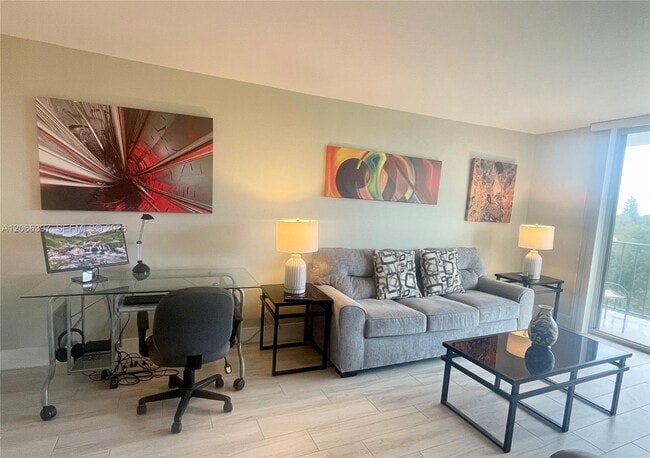 Photo - 1800 N Andrews Ave Unidad 5D