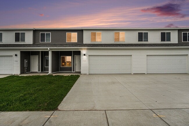 Photo - The Rateliff 11