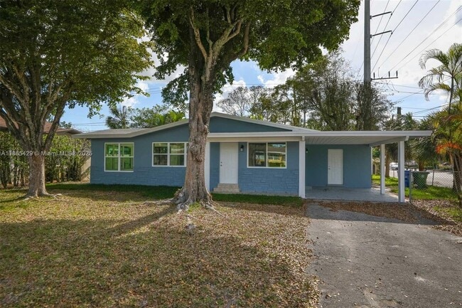 Photo - 832 NW 28th St House