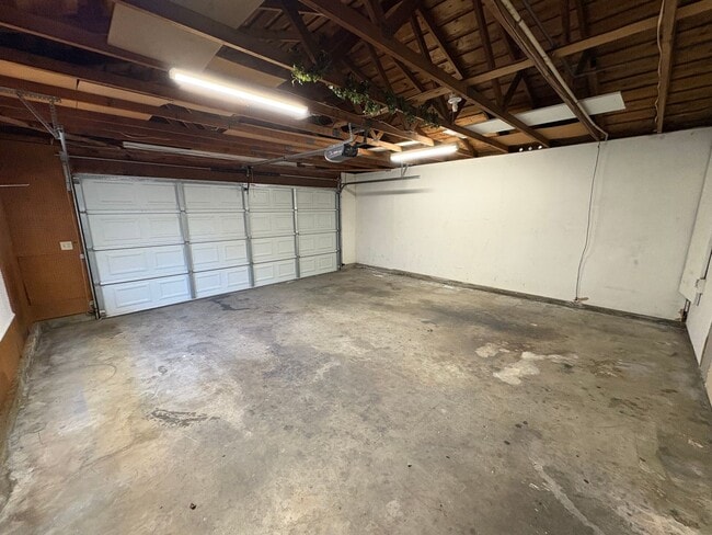 Photo - Cozy Home on Spacious Lot with Pool Available Now!