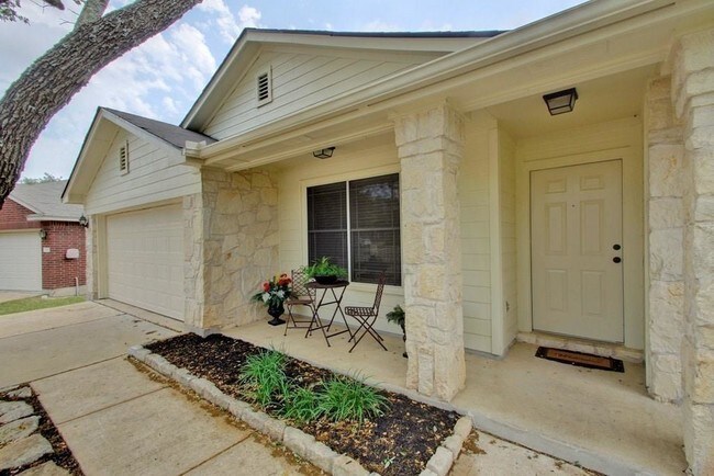 1111 Fossil Cove