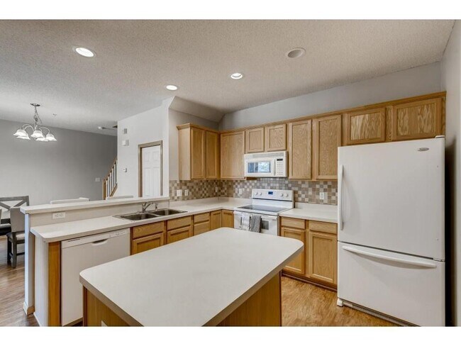 Photo - 11345 Fergus St NE