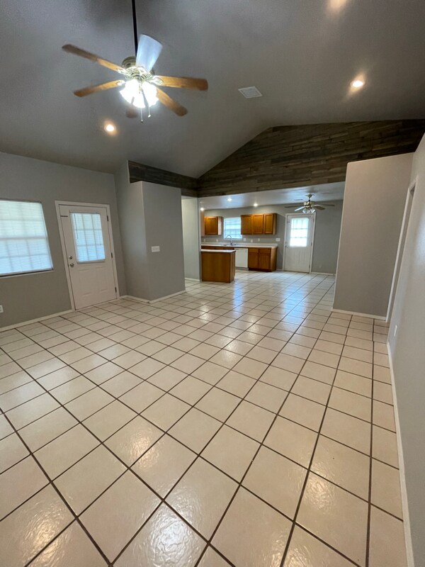 Photo - 63161 E 291 Rd Unidad 63163