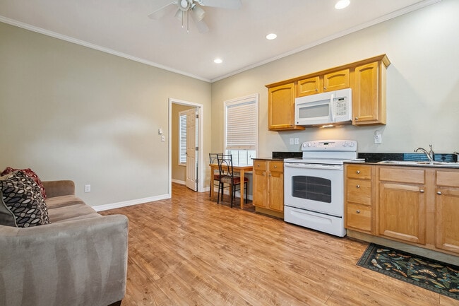 Photo - 4433 Orleans Blvd Unit Jefferson Retreat