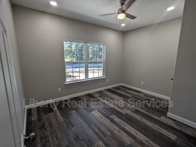 Photo - 275 Myrtle Ave