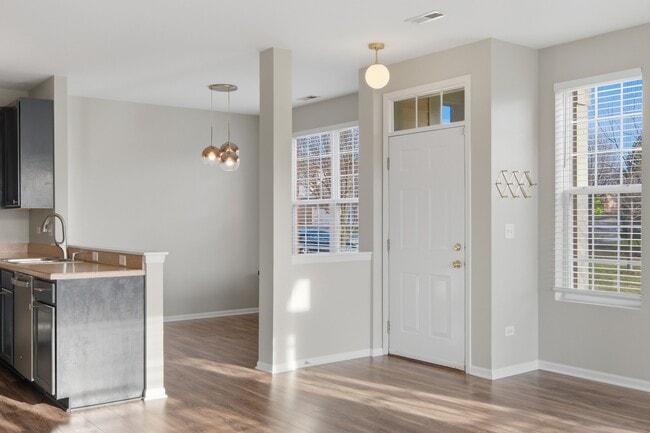 Photo - 1586 Millbrook Dr