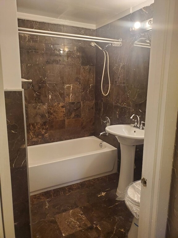 Photo - 624 Hyde Park Ave Unidad A6