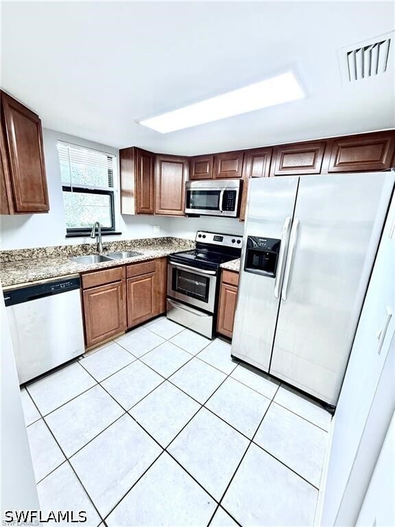 Building Photo - 1420 Green Valley Cir Unit 802