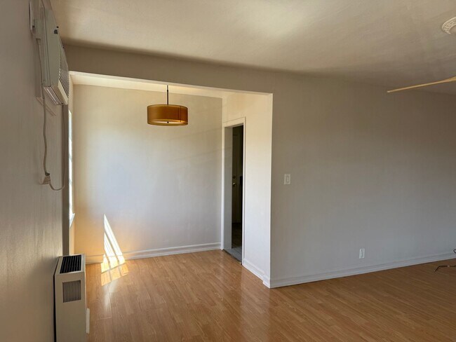 Photo - 1313 Douglas St Unidad 1315 Douglas St