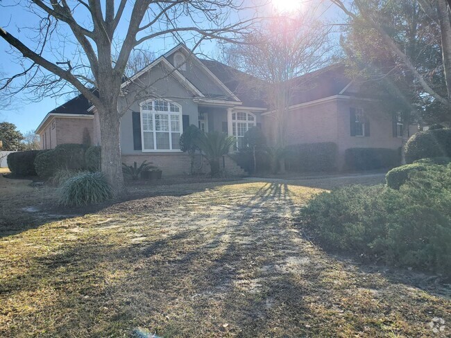 Building Photo - Southern Comfort Living: Elegant 3BR/3BA H... Rental