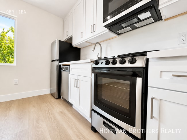 1000 Coronado Ter Unit 10