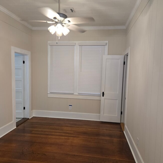 Photo - 206 Roosevelt St