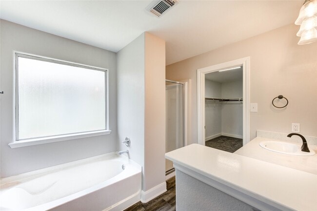 Photo - 1810 Adobe Stone Dr