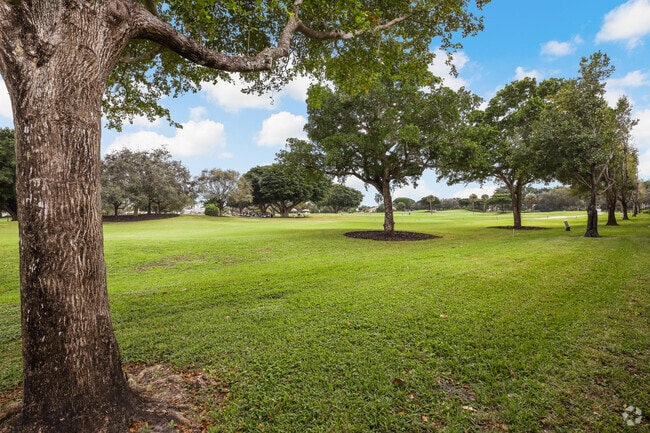 Building Photo - 11570 Briarwood Cir Unit 1 Rental