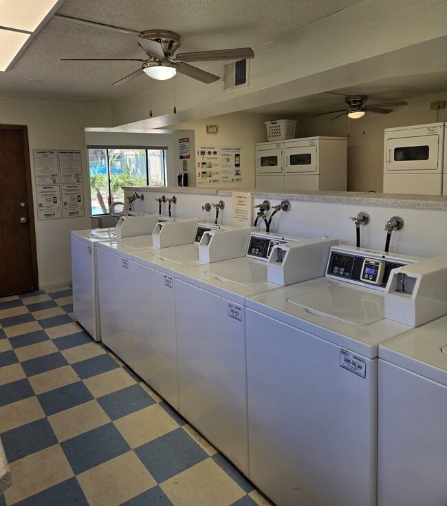 Laundry Room | Shorebird Apartments