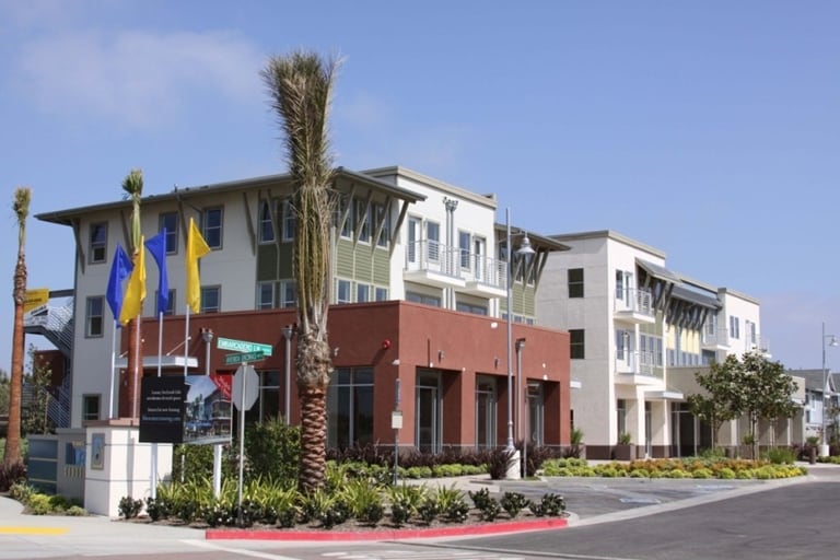 Primary Photo - Poinsettia Commons