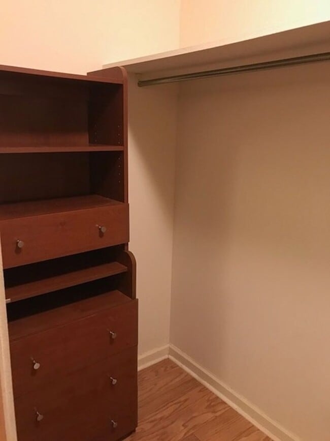 Photo - Charming Move-In Ready 1BR/1BA Condo in West Nashville – Lion’s Head Community Unit 172