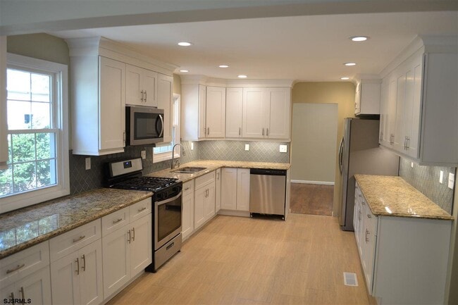 Photo - 122 Seaside Ave