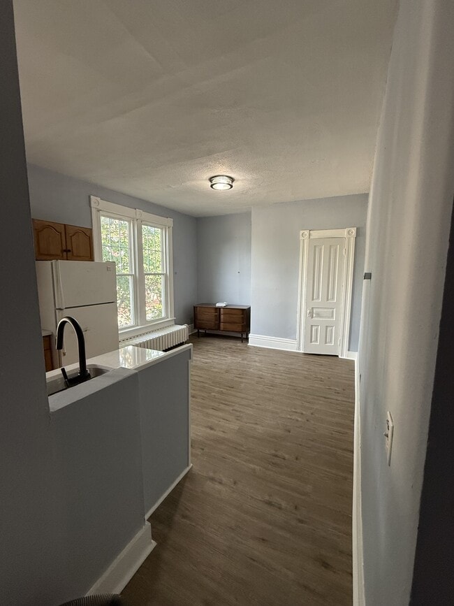 Building Photo - 359 Maria Ave Unit 3