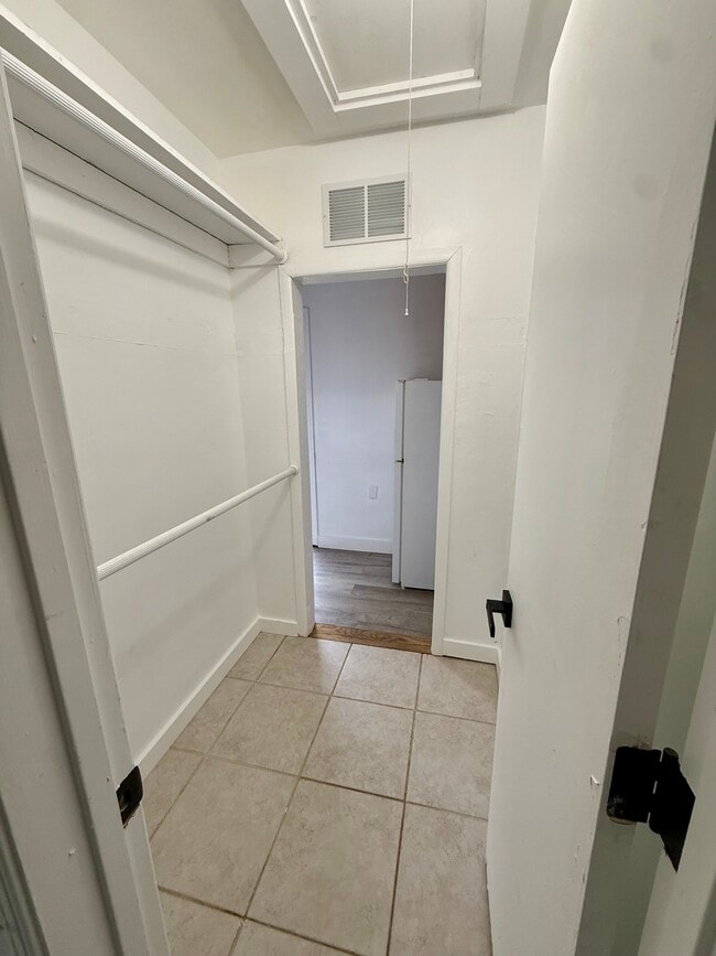 Photo - 337 SE 12th Ave