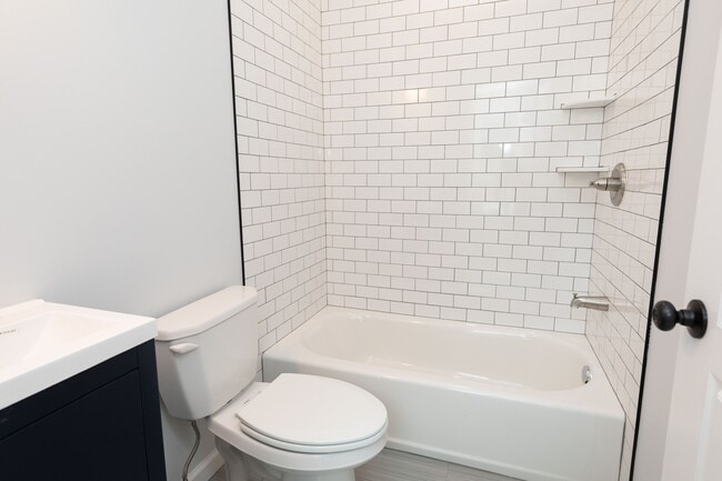 Photo - 2911 W Clearfield St Unidad A