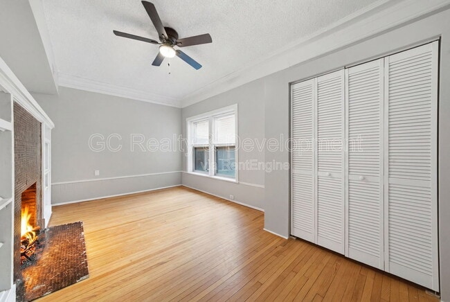 Photo - 941 E Hyde Park Blvd Unit 1 1