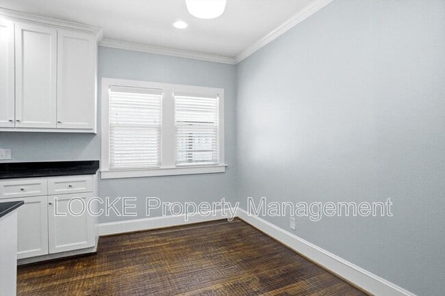 Photo - 3304 Cockrell Ave