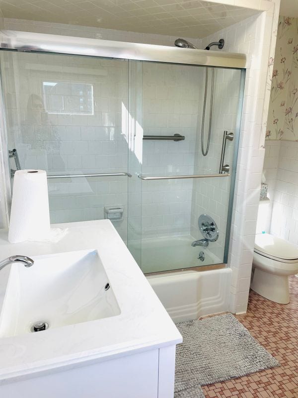 Photo - 241 Huxley Ave