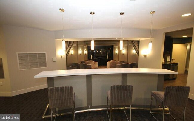 Photo - 525 N Fayette St Unidad 304