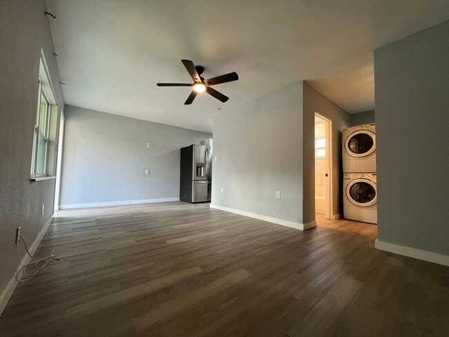 Photo - 351 Ave N NE Unit 2