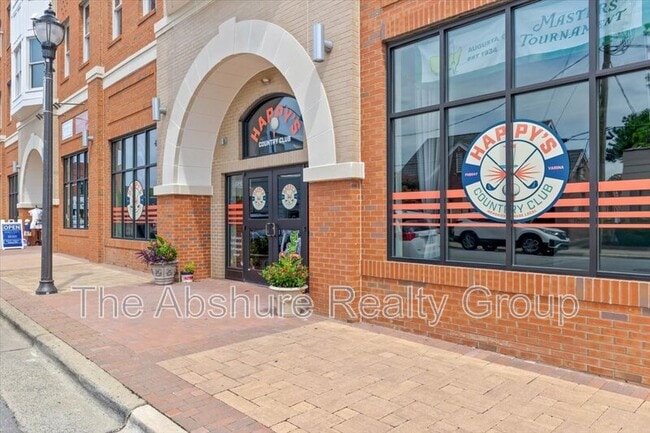 Photo - 145 S Main St