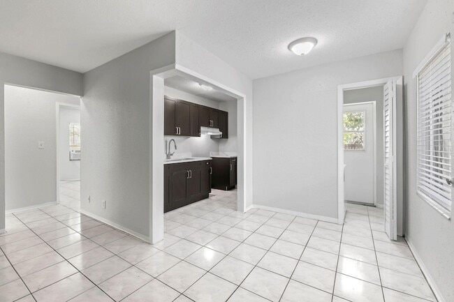 Photo - 1409 NW 7th Ave