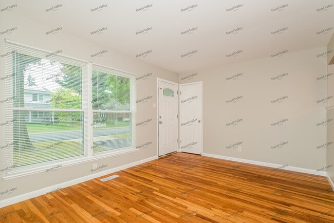 Photo - 1145 Boone St