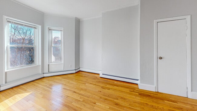 Photo - 2999 Washington St Unit 2