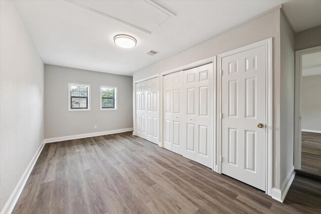 Photo - 108 Annette Ln