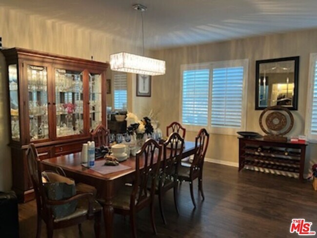 Photo - 874 Ringdahl Cir