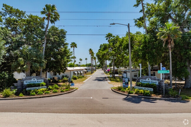 Photo - Windward Knoll