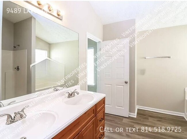 Photo - 9489 Lakeland Rd