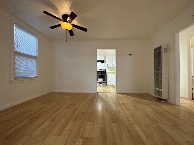 Photo - 405 Buchanan St