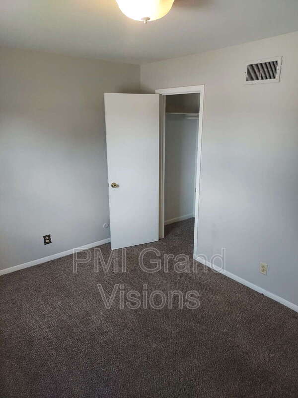 Photo - 340 N Monroe St Unidad 340 N Monroe 3