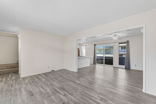 Photo - Townhouse with 3 bedrooms / 1.5 bathrooms ...