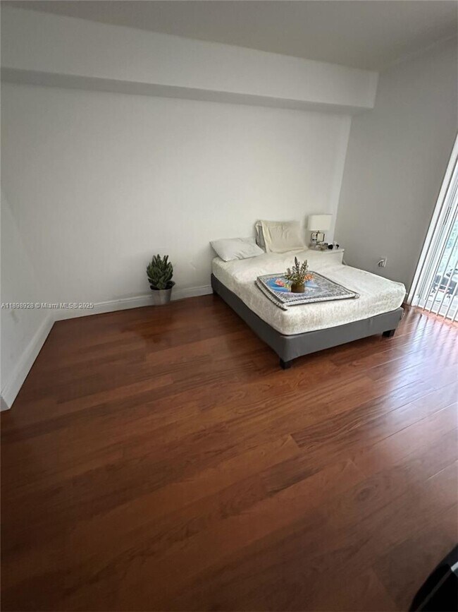 Photo - 5077 NW 7th St Unidad 514
