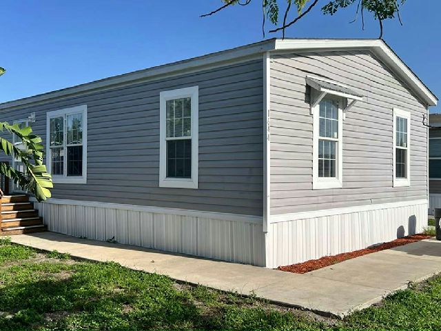 Building Photo - 1644 Sunburst Dr